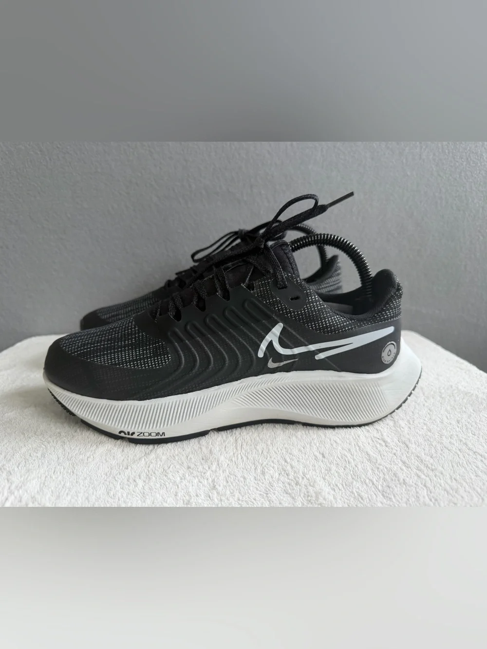 Nike Air Zoom Pegasus 38 Shield s7.5 Women’s Black Waterproof Shoes DC4074-001 - Picture 3 of 11